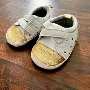 Baby girl white and gold star glitter sneakers, 0-3 months